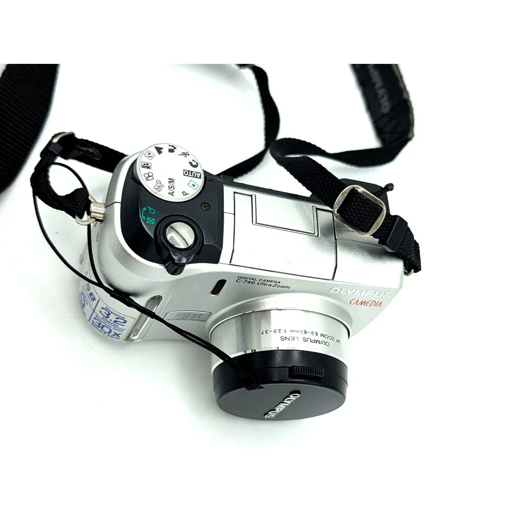 Olympus CAMEDIA C-740 Ultra Zoom 3.2MP Digital Camera - Silver - Tested